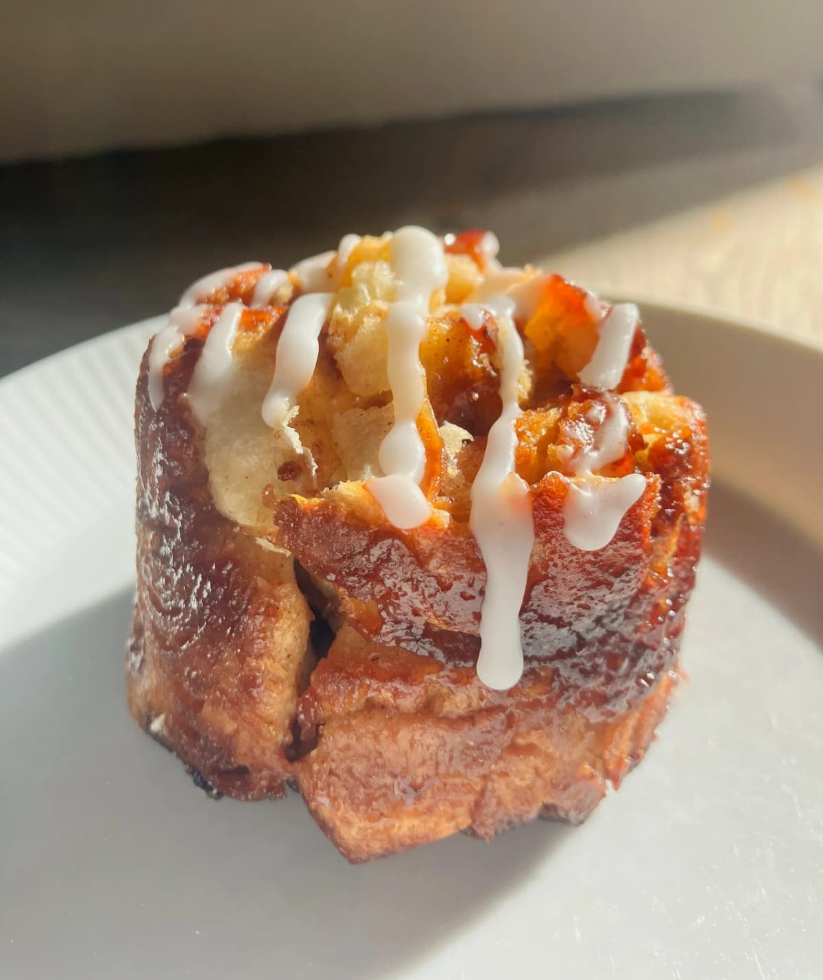 Caramelised apple butter pastries