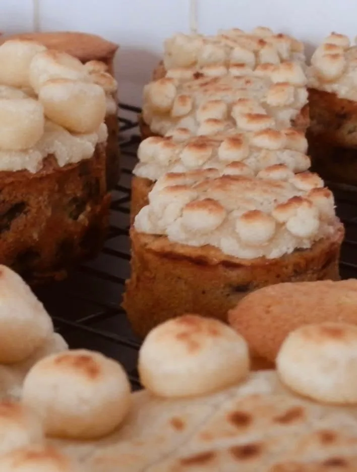 Simnel Cake individual